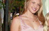 Izabella Hamilton 